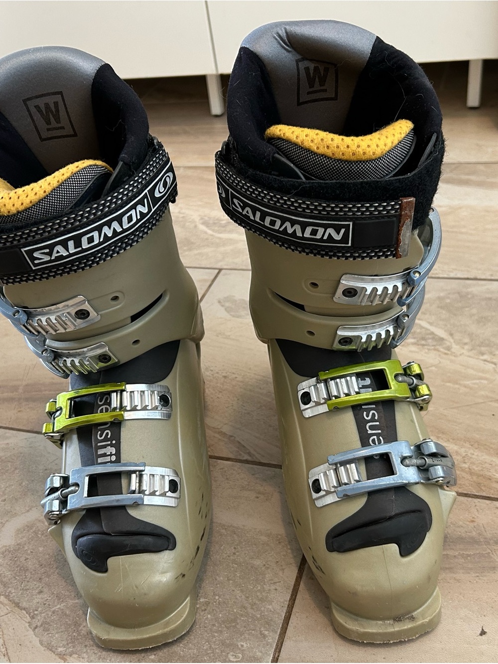 Salomon XWave 9.0 ski boot